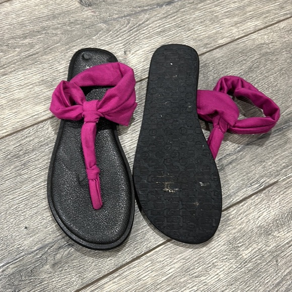 • Sanuk Yoga • Women’s Sling Ella Sandals Black and Purple 7 Slip On - Picture 3 of 3